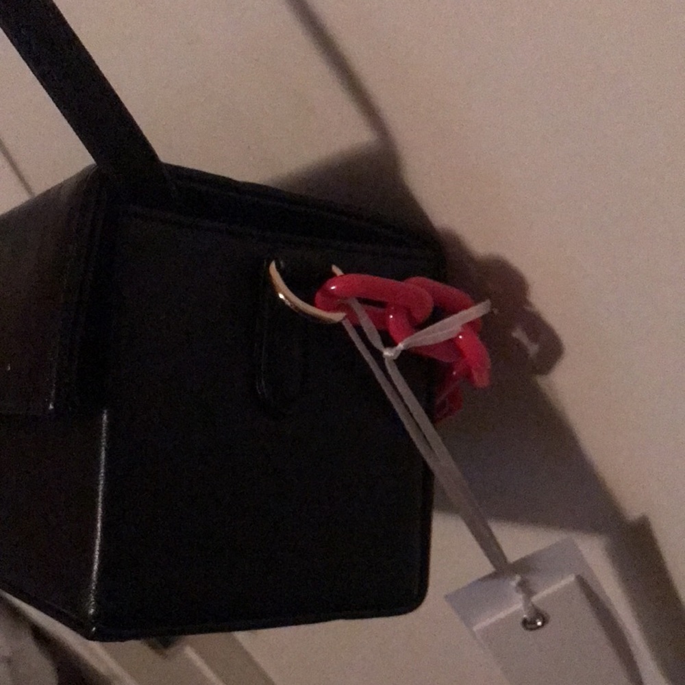 Handbag - Picture 4 of 8